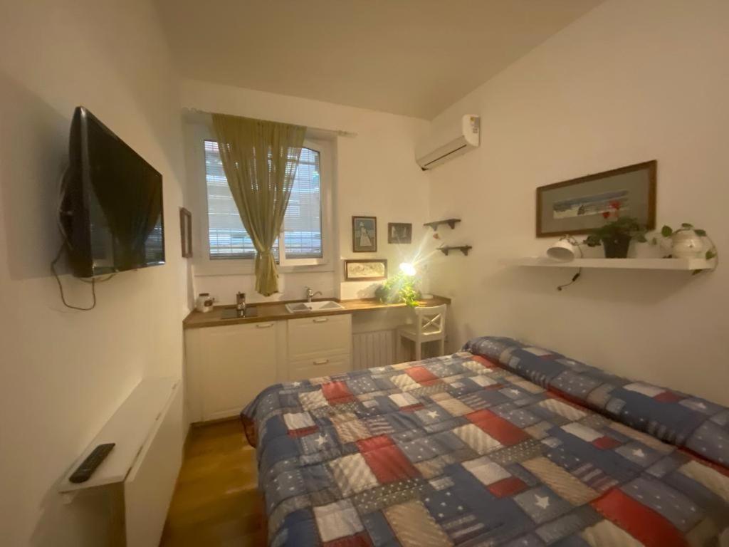 Piccolo E Indipendente A Garbatella Apartment Roma Ngoại thất bức ảnh