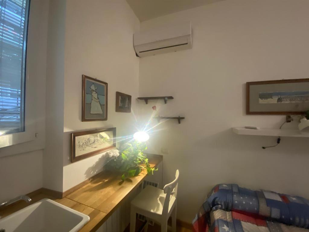 Piccolo E Indipendente A Garbatella Apartment Roma Ngoại thất bức ảnh