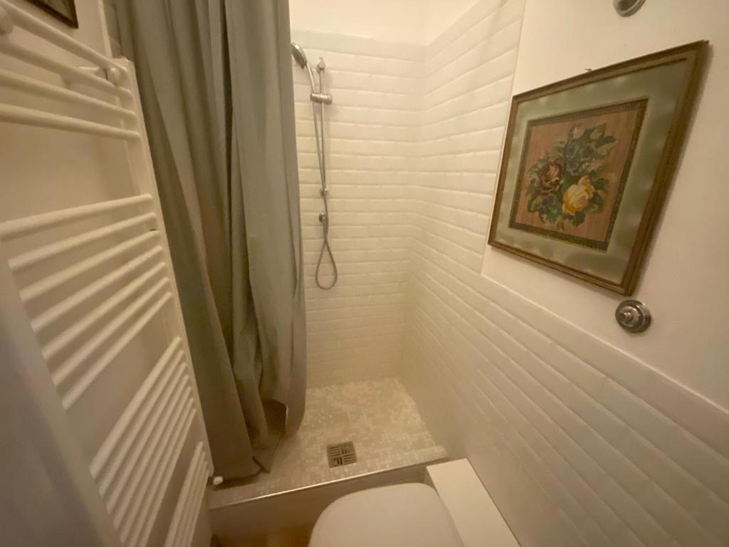 Piccolo E Indipendente A Garbatella Apartment Roma Ngoại thất bức ảnh