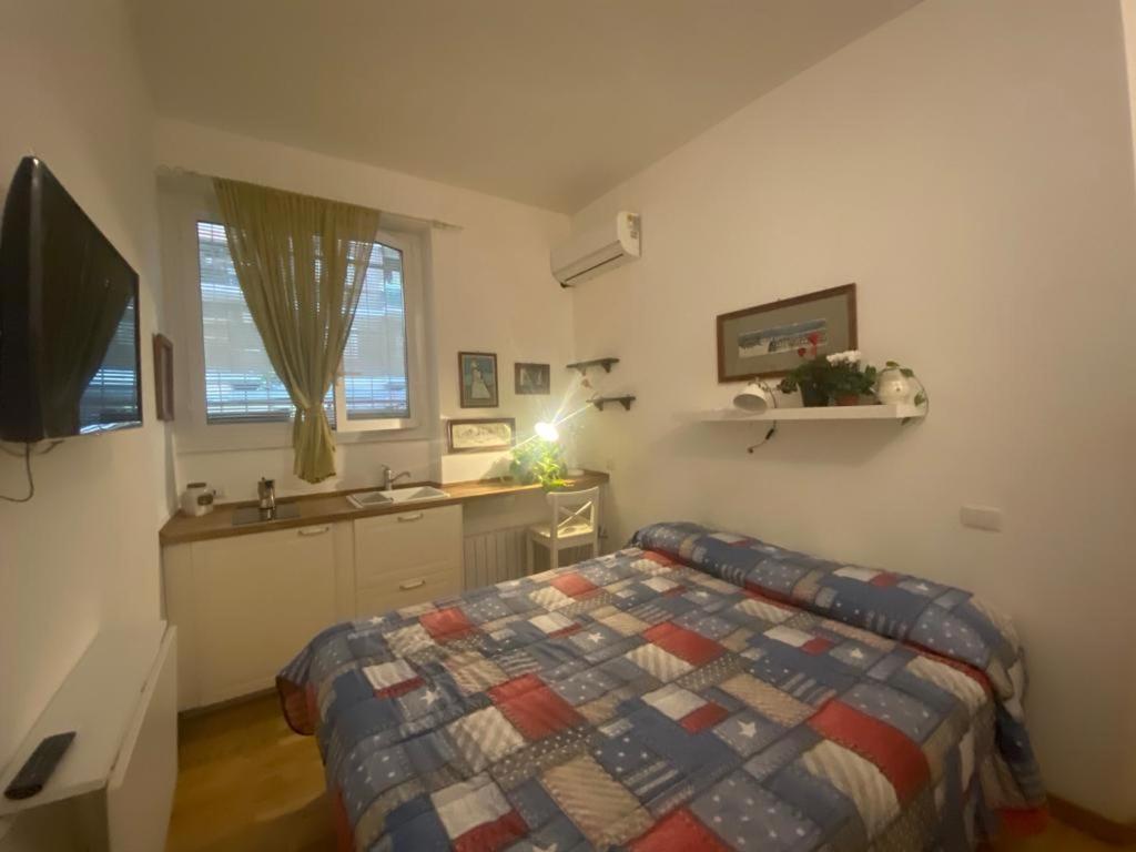 Piccolo E Indipendente A Garbatella Apartment Roma Ngoại thất bức ảnh