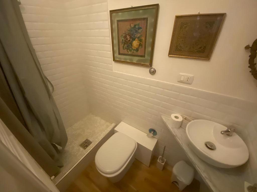 Piccolo E Indipendente A Garbatella Apartment Roma Ngoại thất bức ảnh
