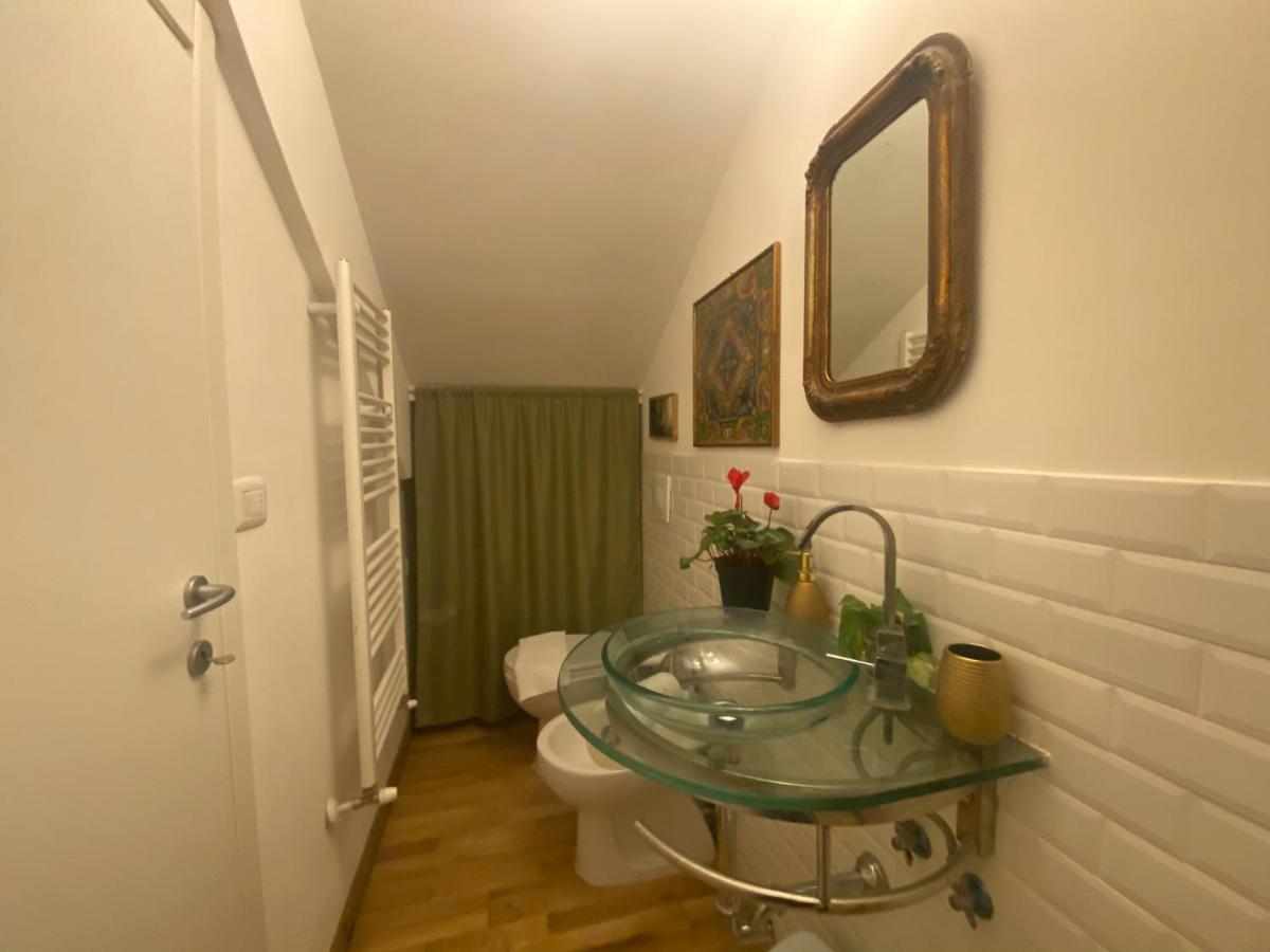 Piccolo E Indipendente A Garbatella Apartment Roma Ngoại thất bức ảnh